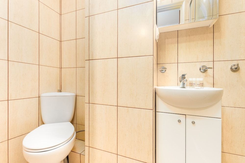 undefined Apartment Warsaw Chmielna 116 by Renters 8