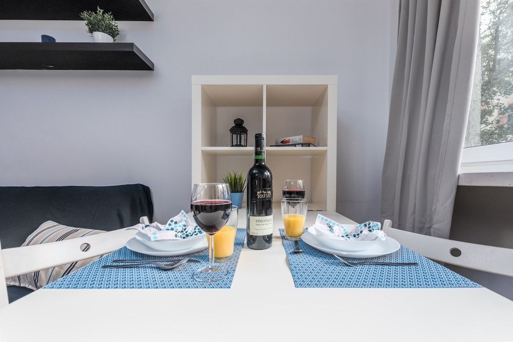 undefined Apartment Warsaw Chmielna 116 by Renters 6
