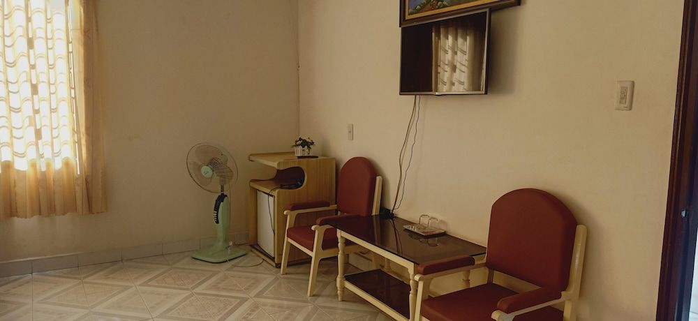 undefined Thuan Lam Hotel 10