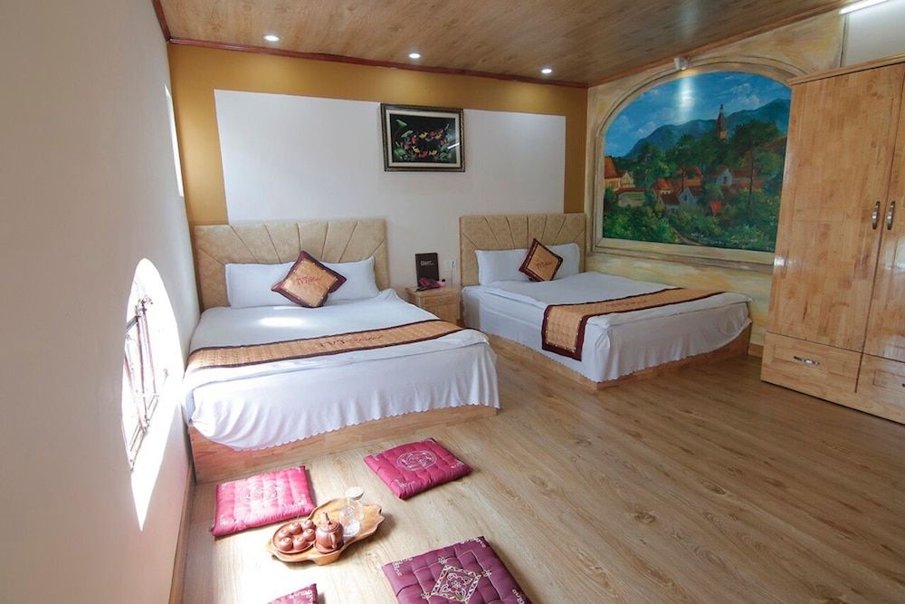 TVT Hotel Superior Quadruple Room 2