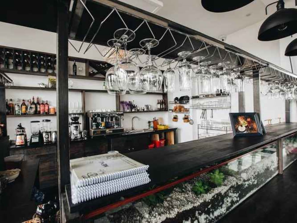 undefined Minh Phu Hotel 9