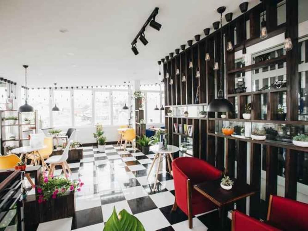 undefined Minh Phu Hotel 10