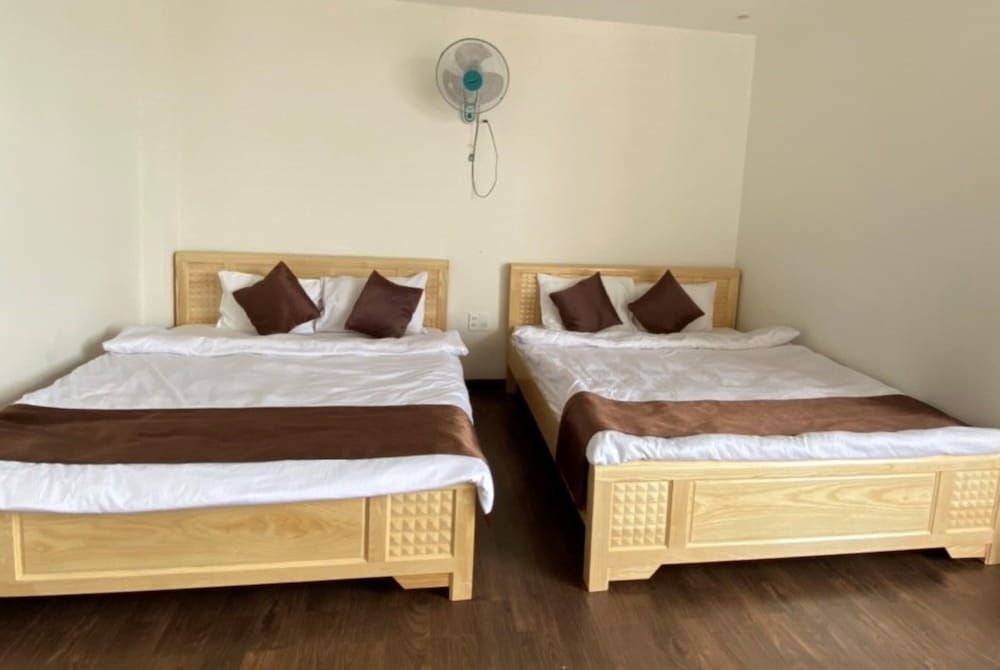 Minh Phu Hotel Superior Quadruple Room 9