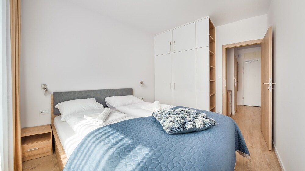 Apartment (36)