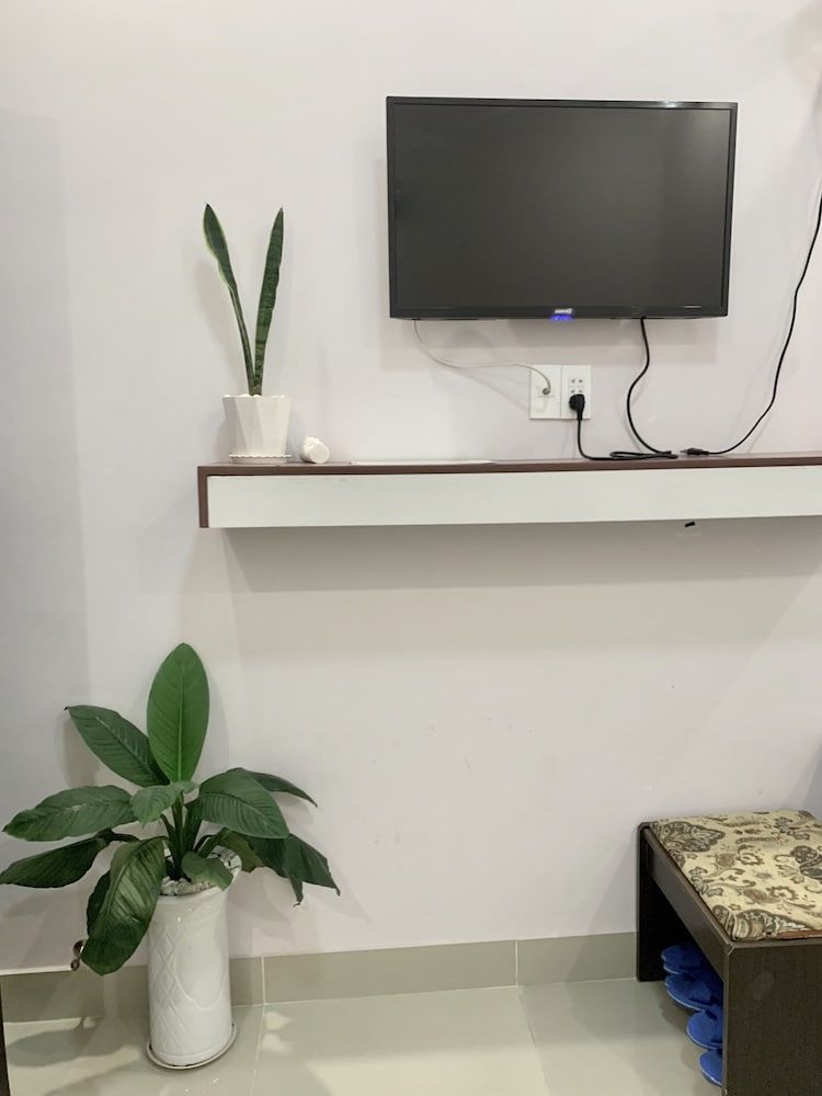 undefined Phuong Dung Hotel 10