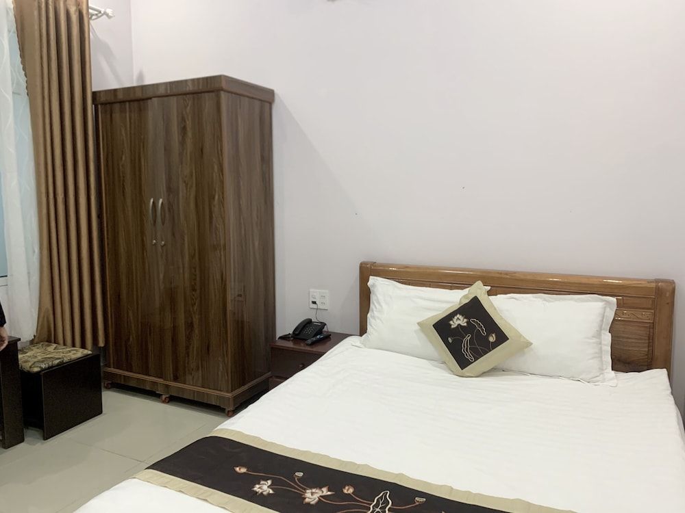 undefined Phuong Dung Hotel 8