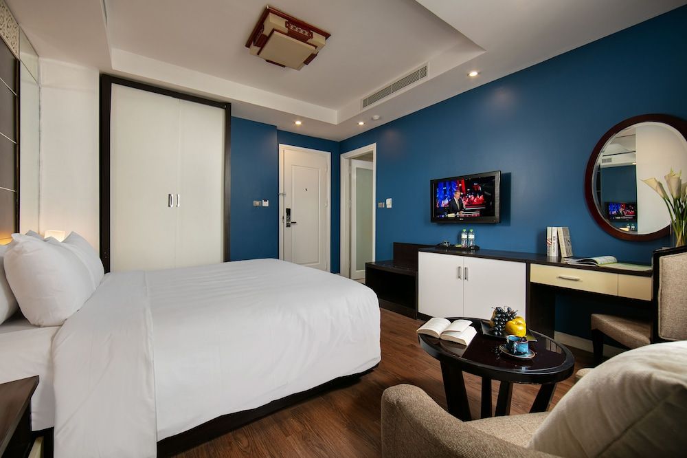 20 Hotel and Apartment Superior Double or Twin Room 10