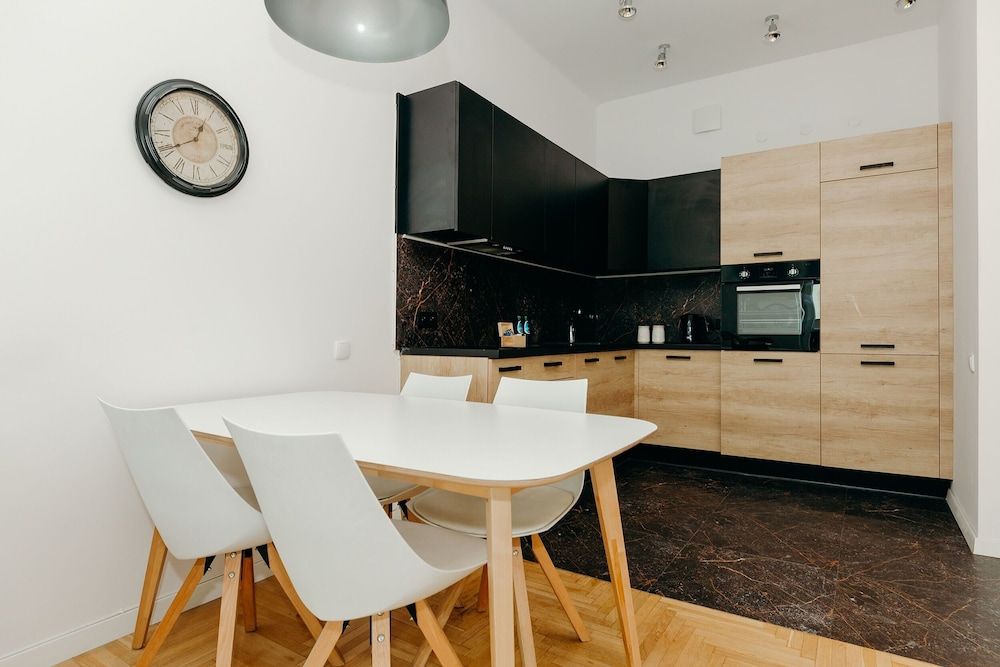 undefined ShortStayPoland Grzybowska B16 5