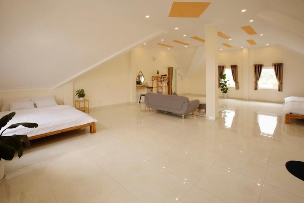 Calais Hotel Villa Family Suite 5