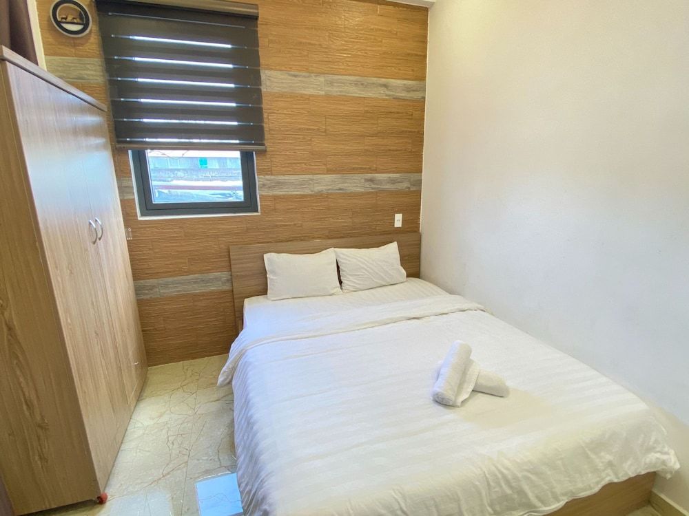 undefined Sunny House 2