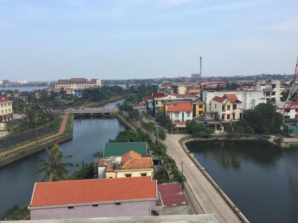 undefined SIC Hotel 6