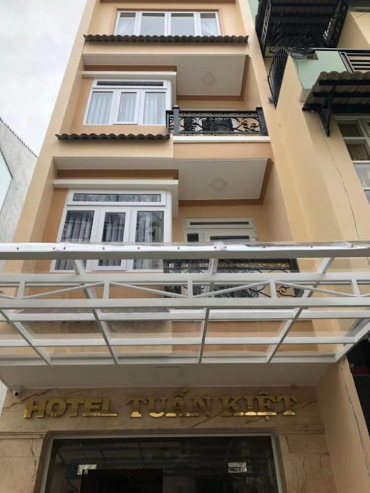 undefined Tuan Kiet Hotel 4