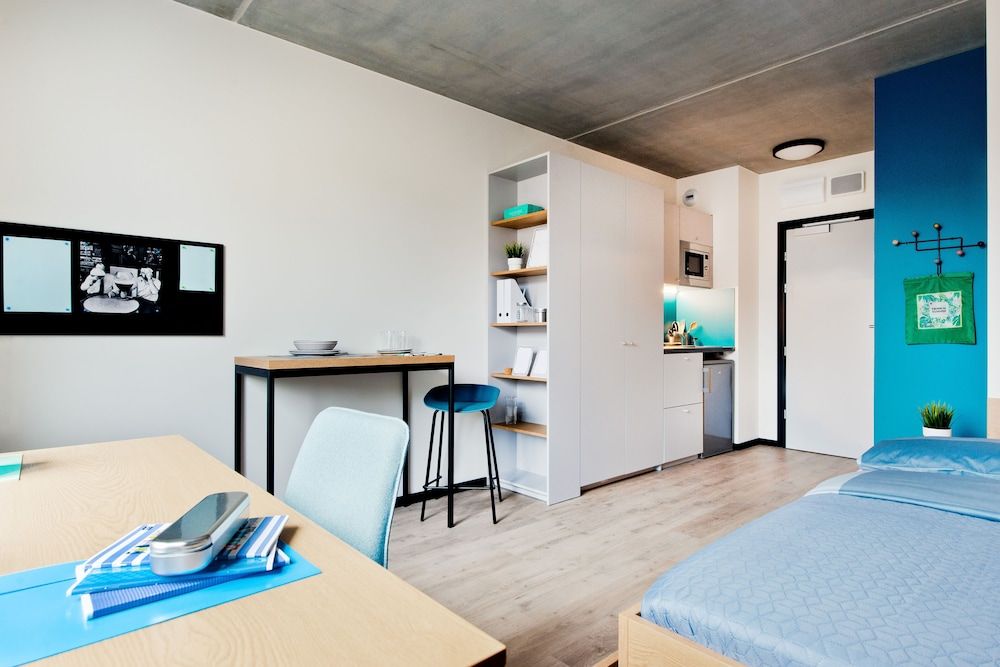 YOUNIQ Gdansk - Campus Accommodation Superior Studio 4