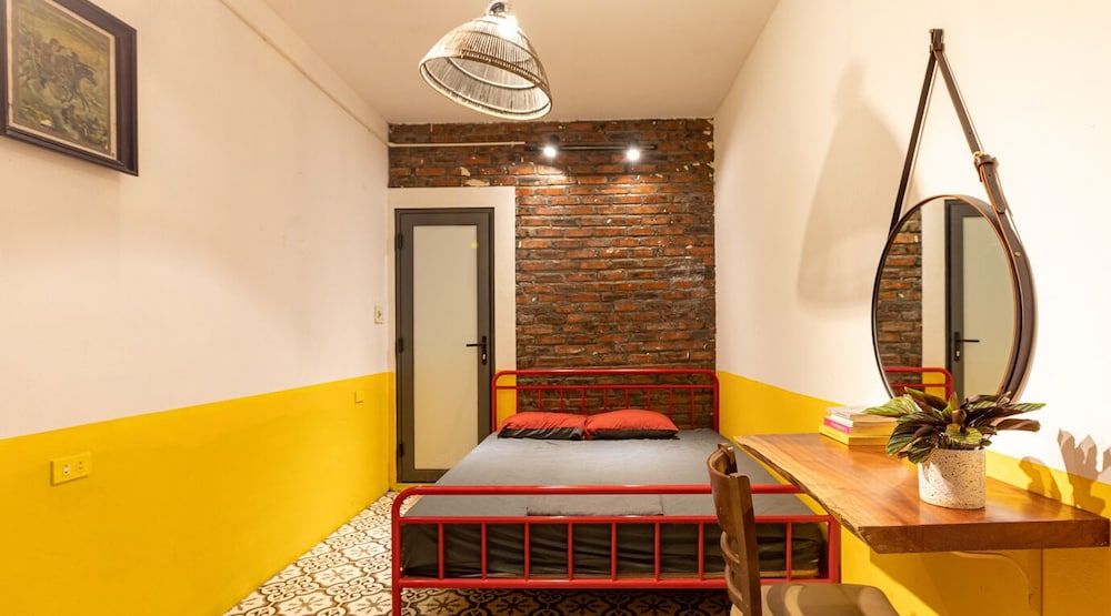 HoLo Conic House Hanoi Standard Double Room 6
