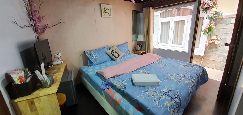 Pho Hoa Boutique Villa Superior Room