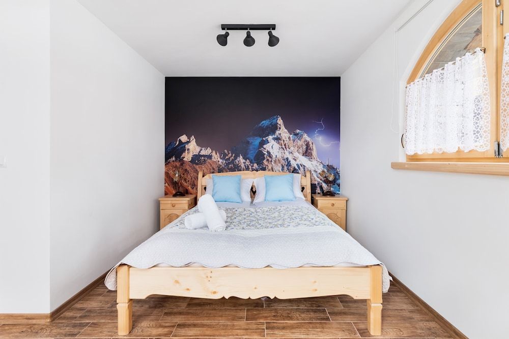 House, 2 Bedrooms, Sauna, Mountainside