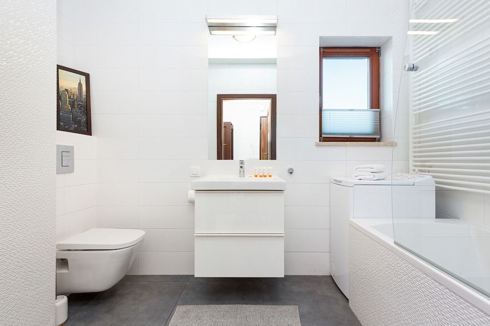 Apartment Kijowska Warsaw by Renters Apartment, 2 Bedrooms, Terrace 18