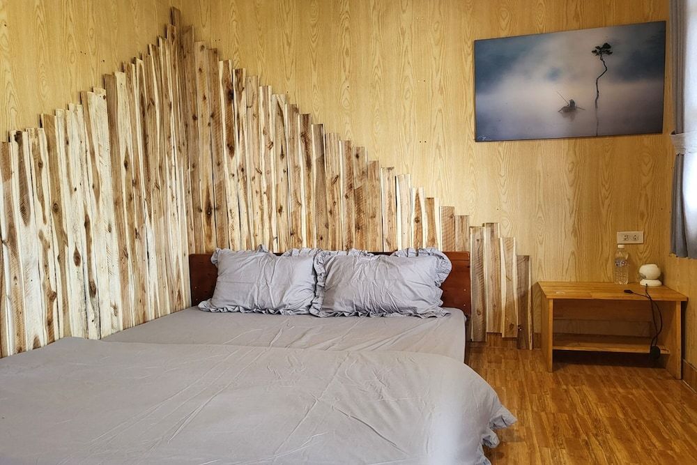 Books Home Dalat Cosy Homestay Double Room 20