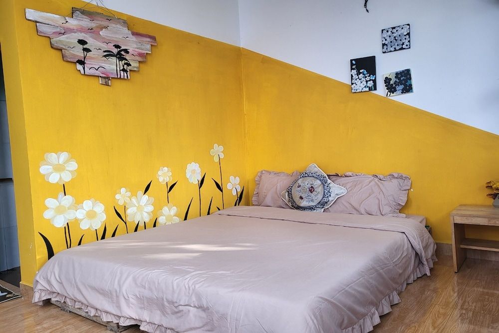 Books Home Dalat Cosy Homestay Double Room 11