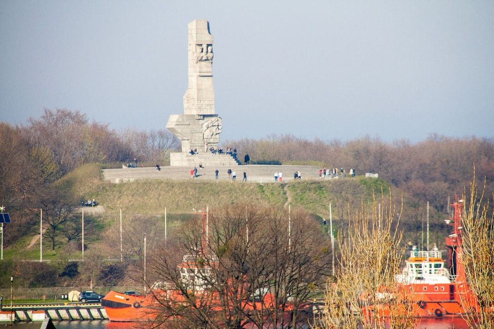 undefined Westerplatte Apartment by Renters 4