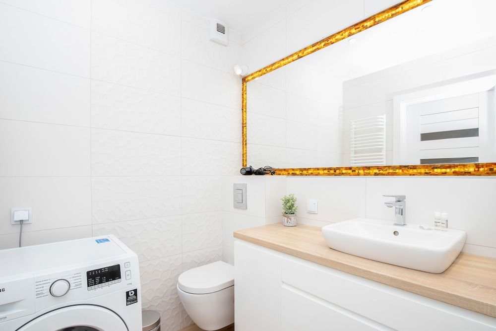 Apartments Gdansk Walowa by Renters Apartment, 2 Bedrooms, Balcony 11