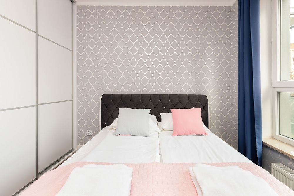 Apartments Gdansk Walowa by Renters Apartment, 2 Bedrooms, Balcony 2