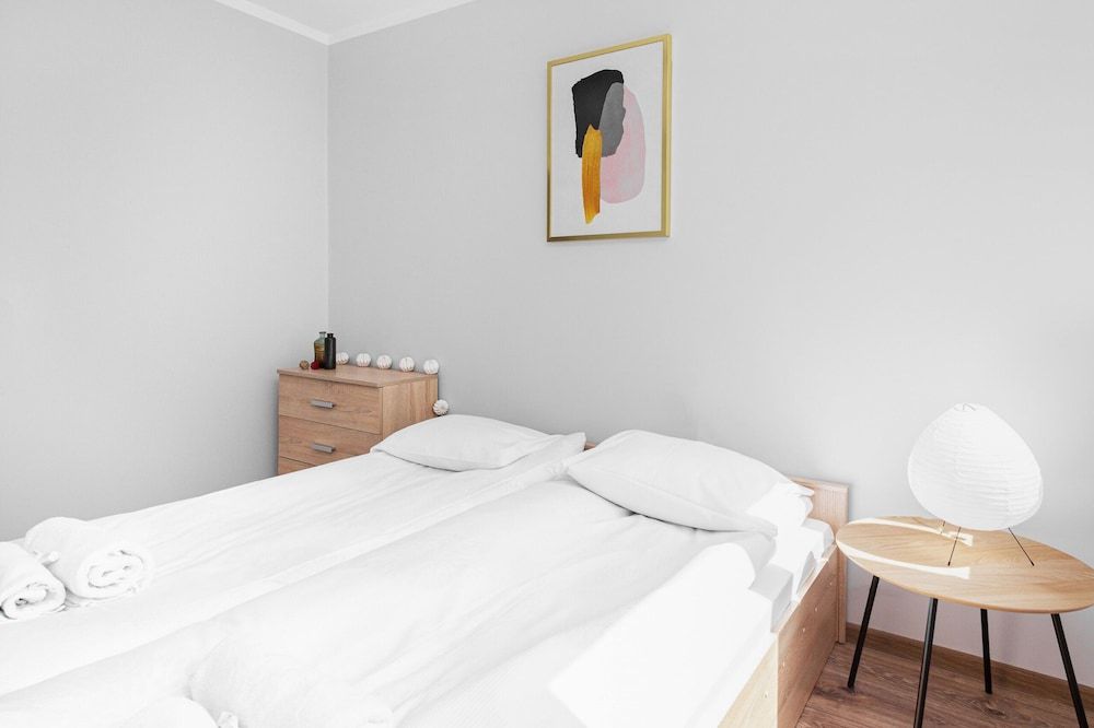 undefined Apartment Solidarnosci Warsaw by Renters 7