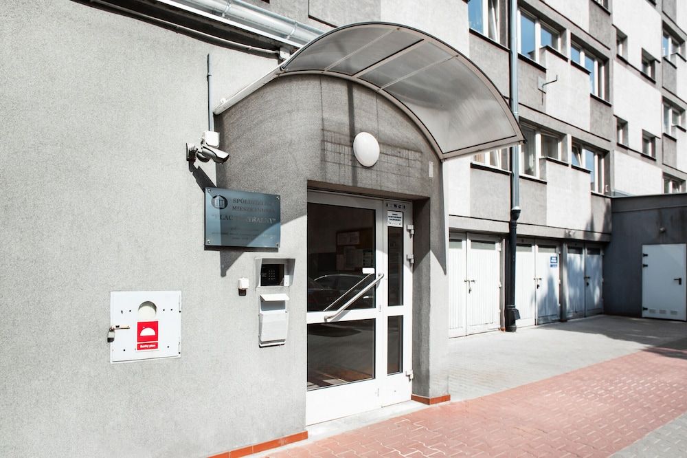 undefined Apartment Solidarnosci Warsaw by Renters 3