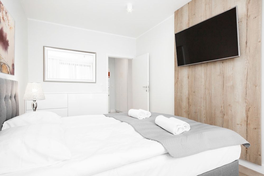 undefined Apartment Dzielna Warsaw by Renters 7