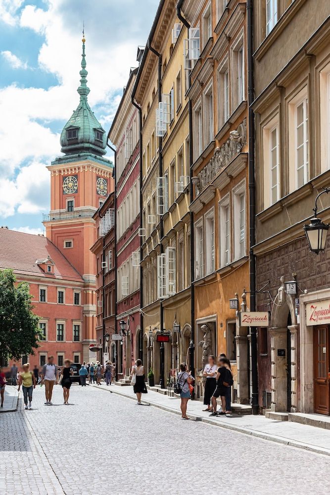 undefined Apartment Swietojanska Warsaw by Renters 3