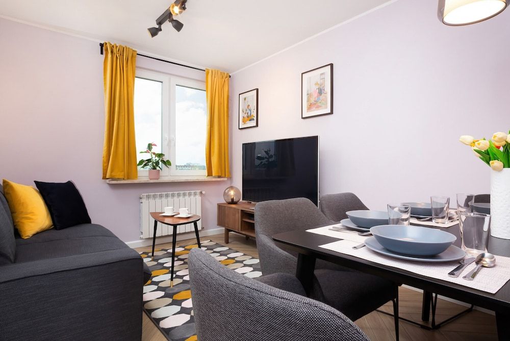 undefined Apartment Nowowiejska Warsaw by Renters