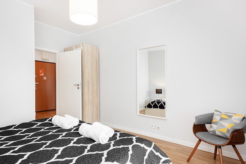 Apartment Dygata Warsaw by Renters Apartment, 1 Bedroom, Terrace