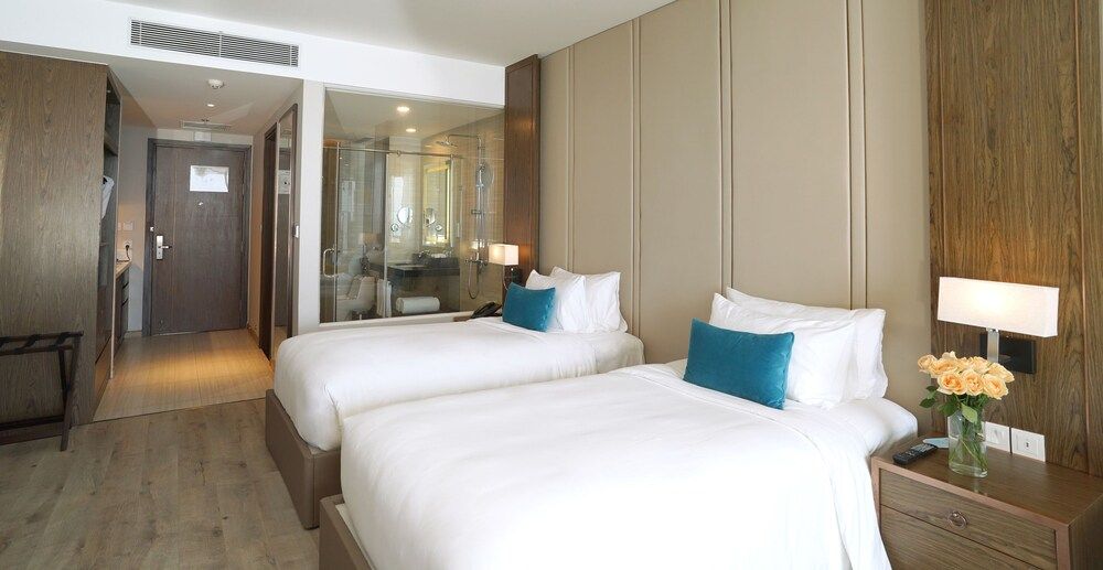 Deluxe Room, Multiple Beds, City View