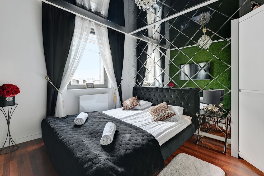 undefined Grand Apartments - VIP Garden 2