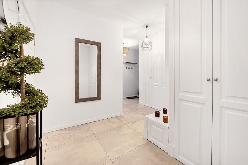 undefined Lumina 4-room apartment in Center 10