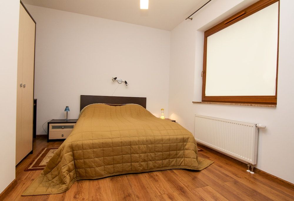 Basic Apartment