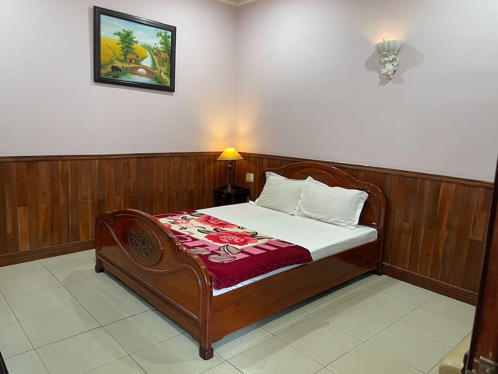 Song Tra Hotel Superior Double Room 4