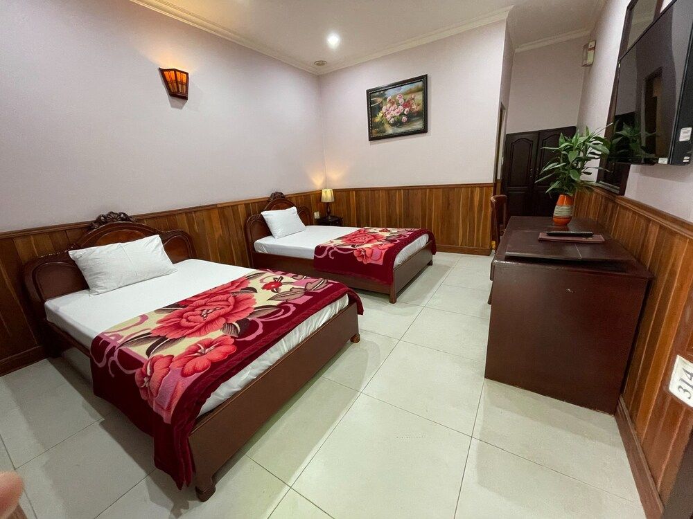 Song Tra Hotel Superior Twin Room 5