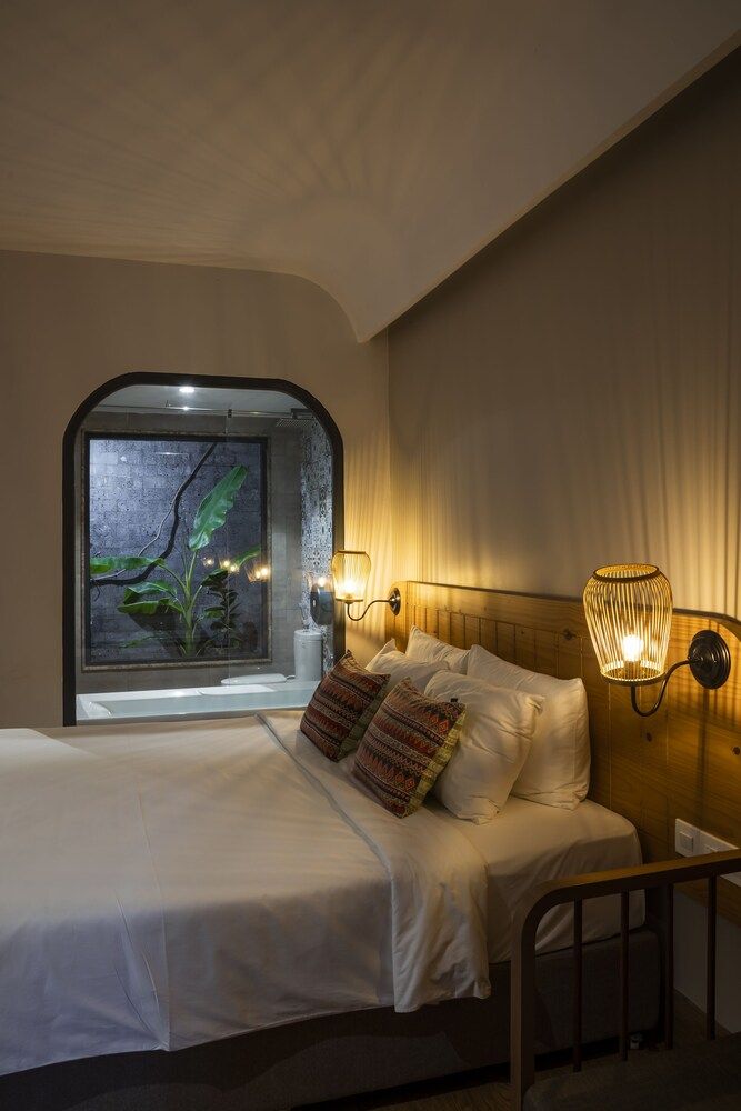 Hami Garden Design Suite, 1 King Bed, Patio, Garden View 5