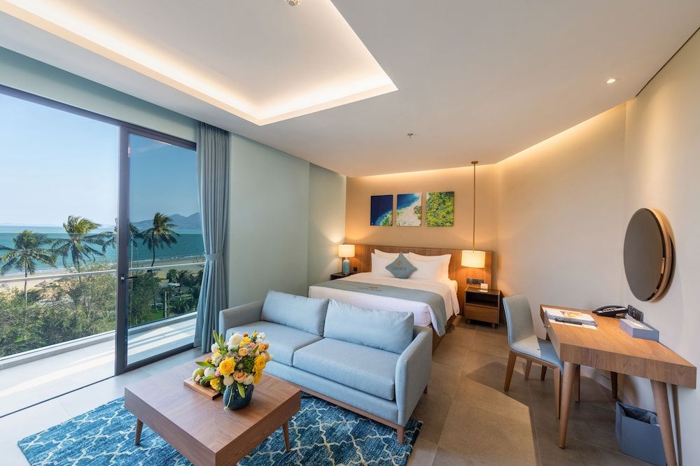 Panoramic Double Room, 1 Queen Bed, Balcony, Ocean View