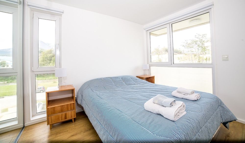 Standard Apartment, 1 Queen Bed with Sofa bed, Balcony, Mountain View