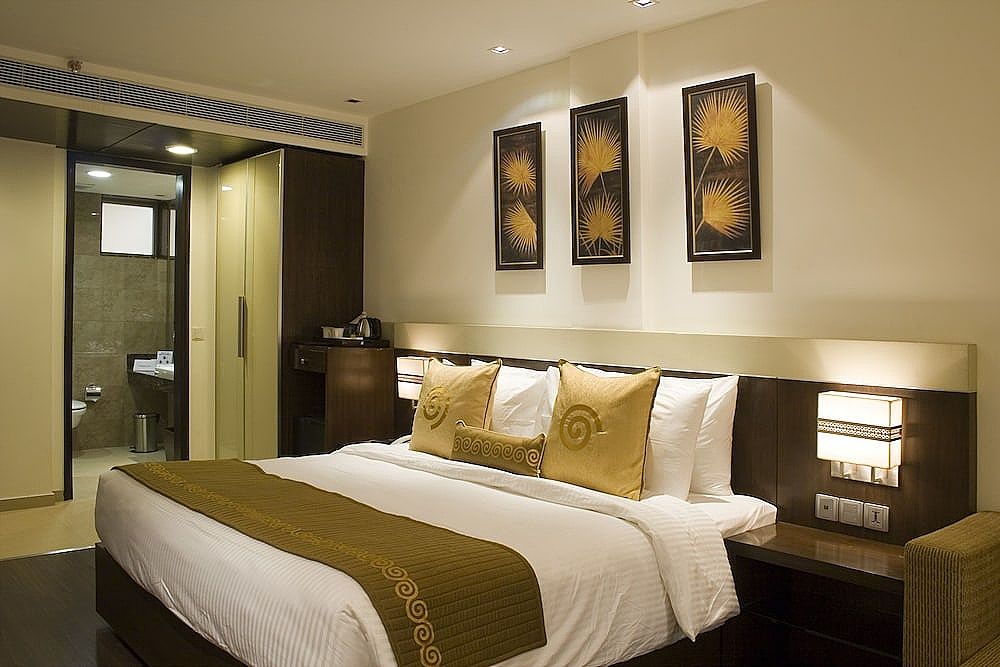 Club Room, 1 King Bed