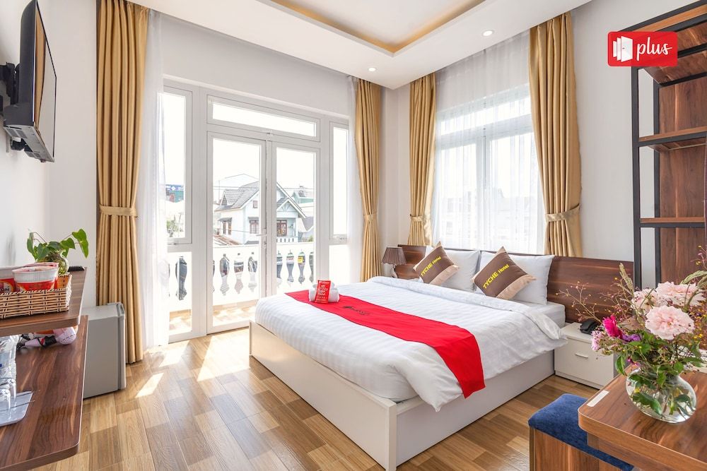 undefined Tyche Hotel 8