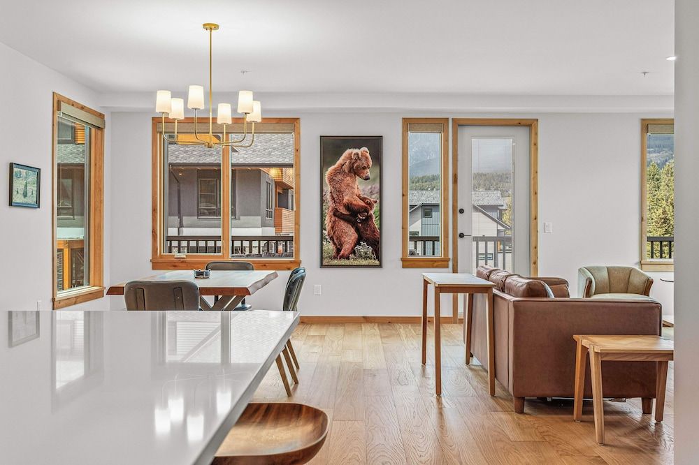 Spring Creek Vacations TM203 Two Bedroom Premier Condo 4