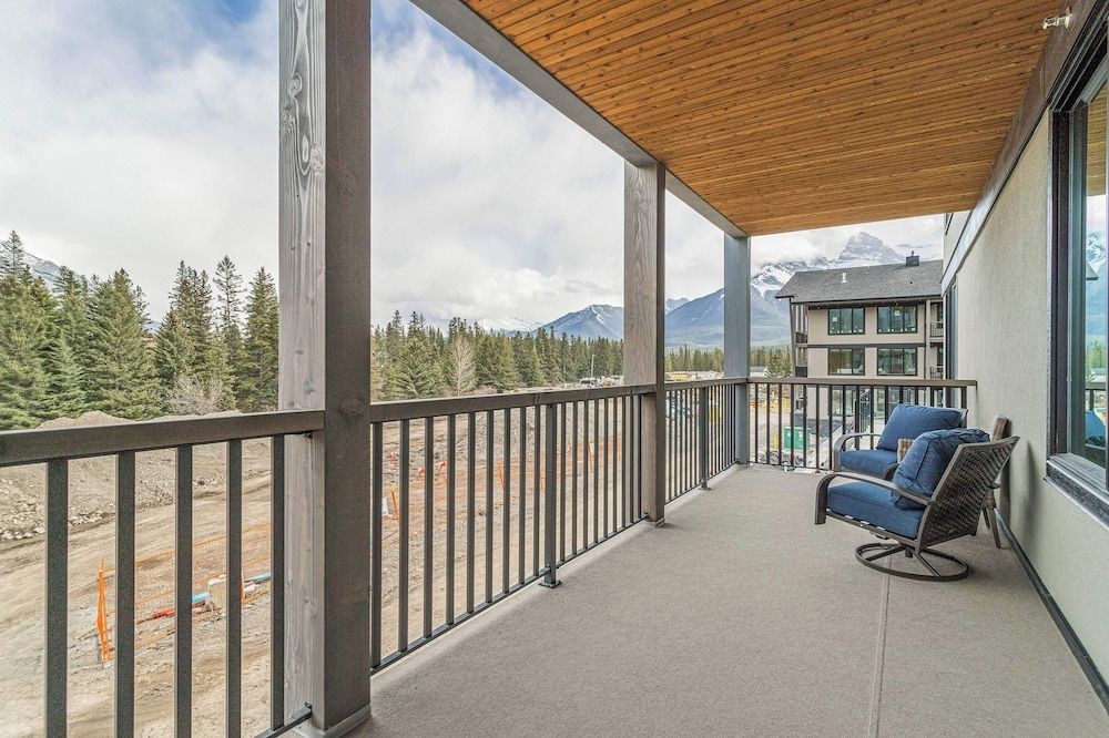 Spring Creek Vacations TM203 Two Bedroom Premier Condo 5