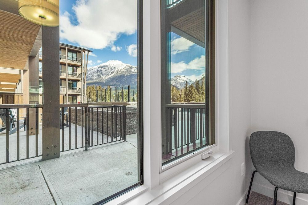 Spring Creek Vacations TM109 Two Bedroom Premier Condo 10