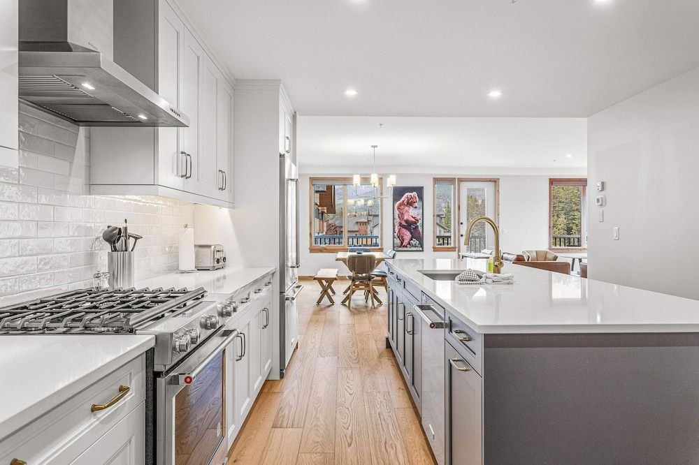 Spring Creek Vacations TM203 Two Bedroom Premier Condo 2