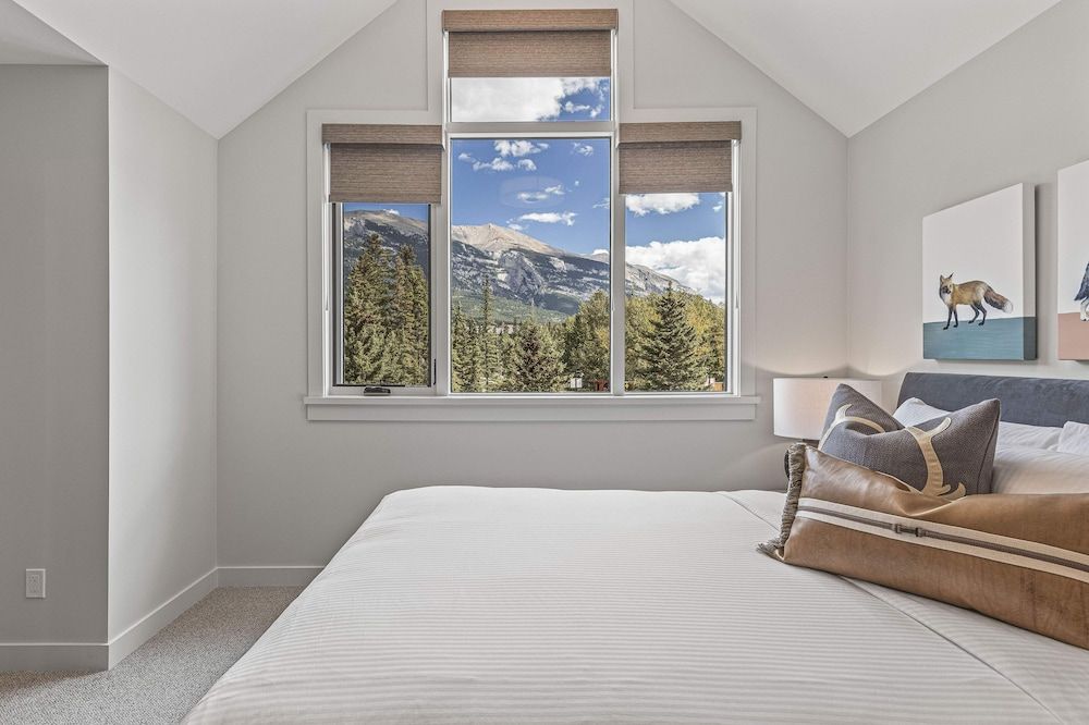 Spring Creek Vacations Four Bedroom Villa 34 4