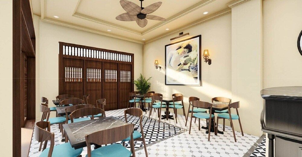 undefined DA NANG 1962 INN 5