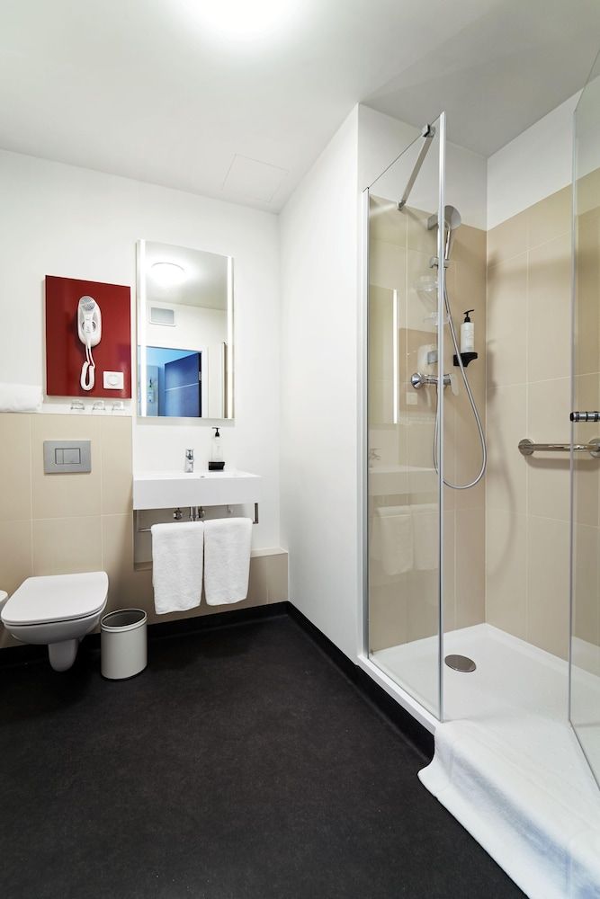 B&B Hotel Poznań Old Town Standard Room 9